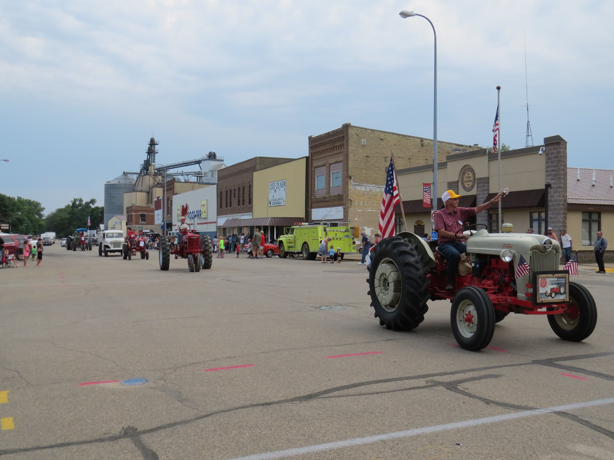 parade27 Clark Area Chamber of Commerce